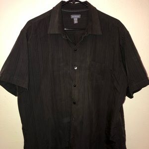 Van Heusen Short-sleeved Shirt, Size XL, 17-17.5
